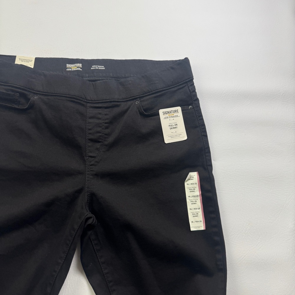 Signature Levi Strauss Totally Shaping Pull-On Skinny Black Jeans 18L W34 L32 - Picture 13 of 16